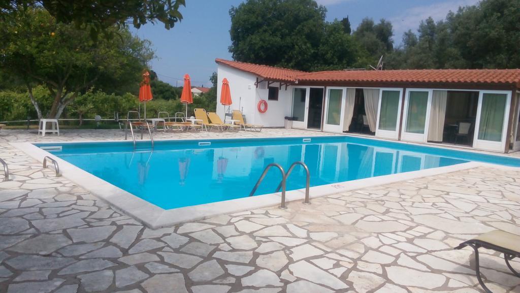Marketos Apartments Svoronata Exterior photo