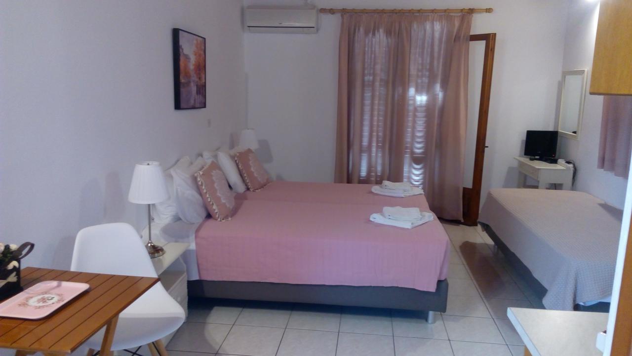 Marketos Apartments Svoronata Exterior photo